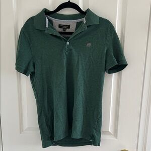 Banana Republic Men's Dark Green Polo with Subtle Logo - Slim Fit